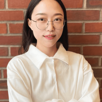 Pyeonghwa Kim Headshot